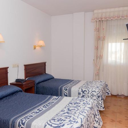 Hotel Avenida III Villadangos del Páramo Rum bild